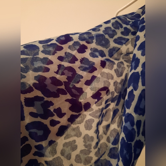 Blue Leopard Print Scarf - Picture 4 of 7